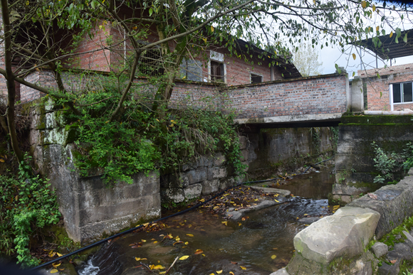 图为重建的仙佛寺