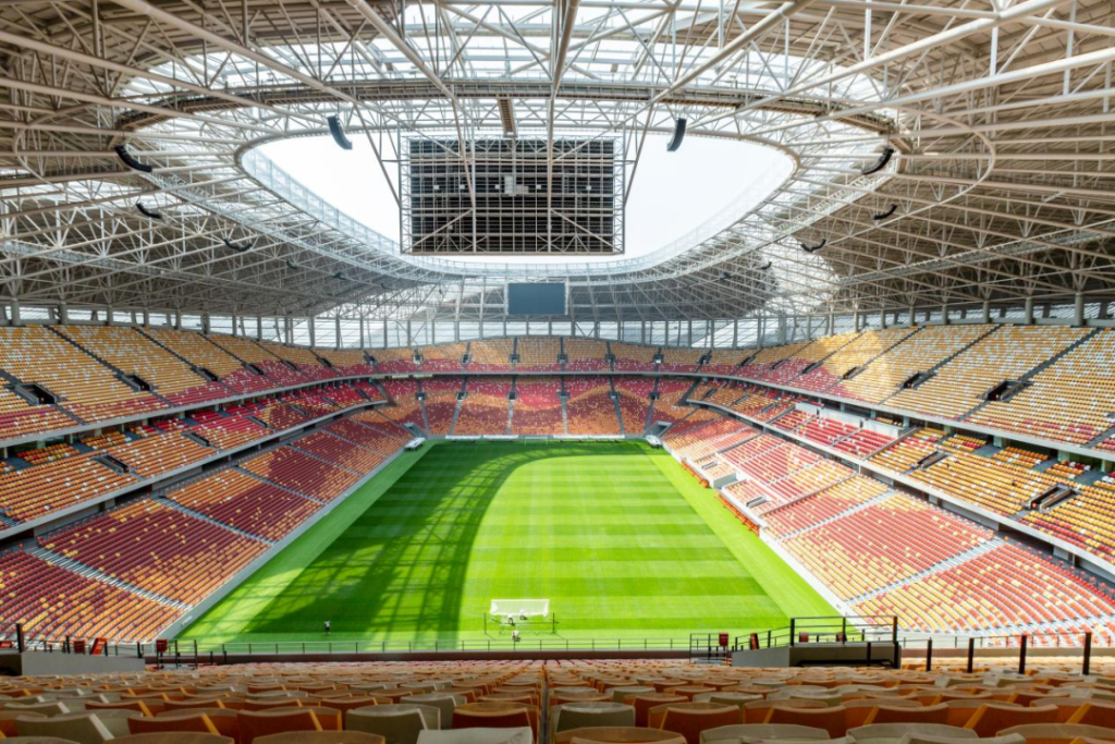 The interior of Longxing Football Stadium. (Photographed by Yan Yili)