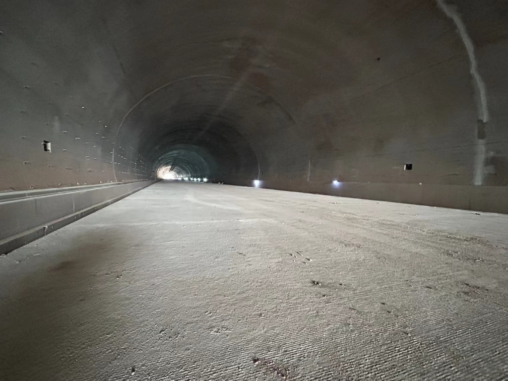 项目计划今年10月全面通车。重庆市渝北区建设管理事务中心供图