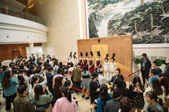 舞剧《杜甫》2.0版本开启2023年度首轮全国巡演 首站走进陕西安康