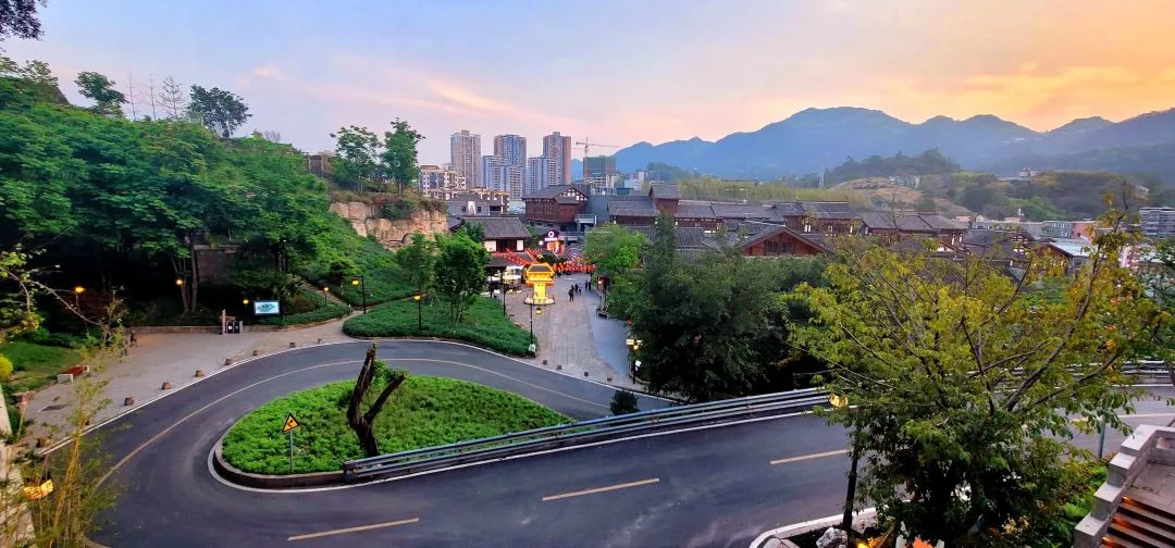 周鹊虹：黄昏的后街3