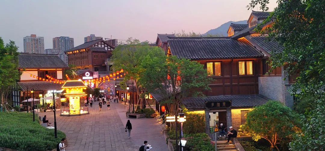 周鹊虹：黄昏的后街9