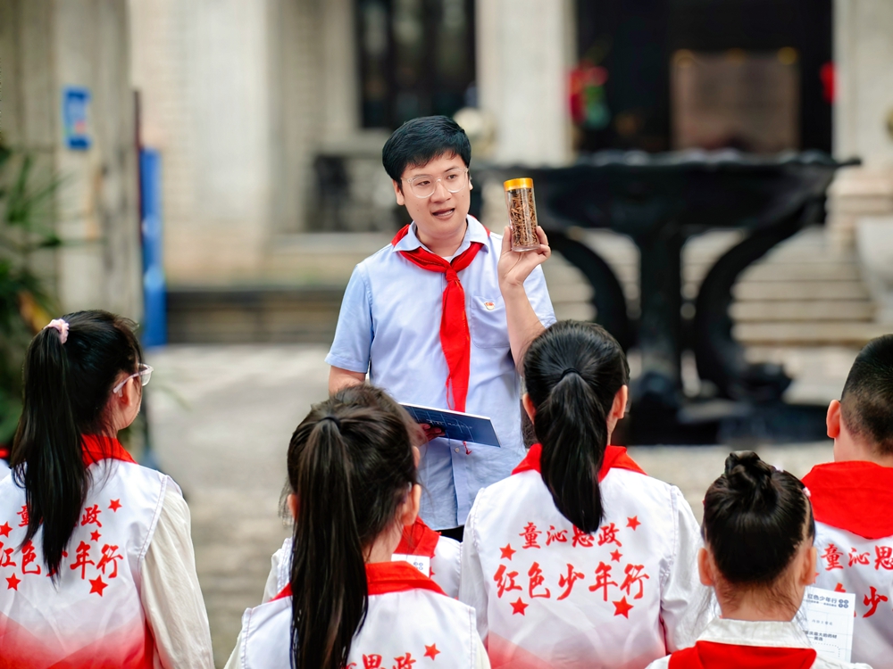 解放西路小学图片