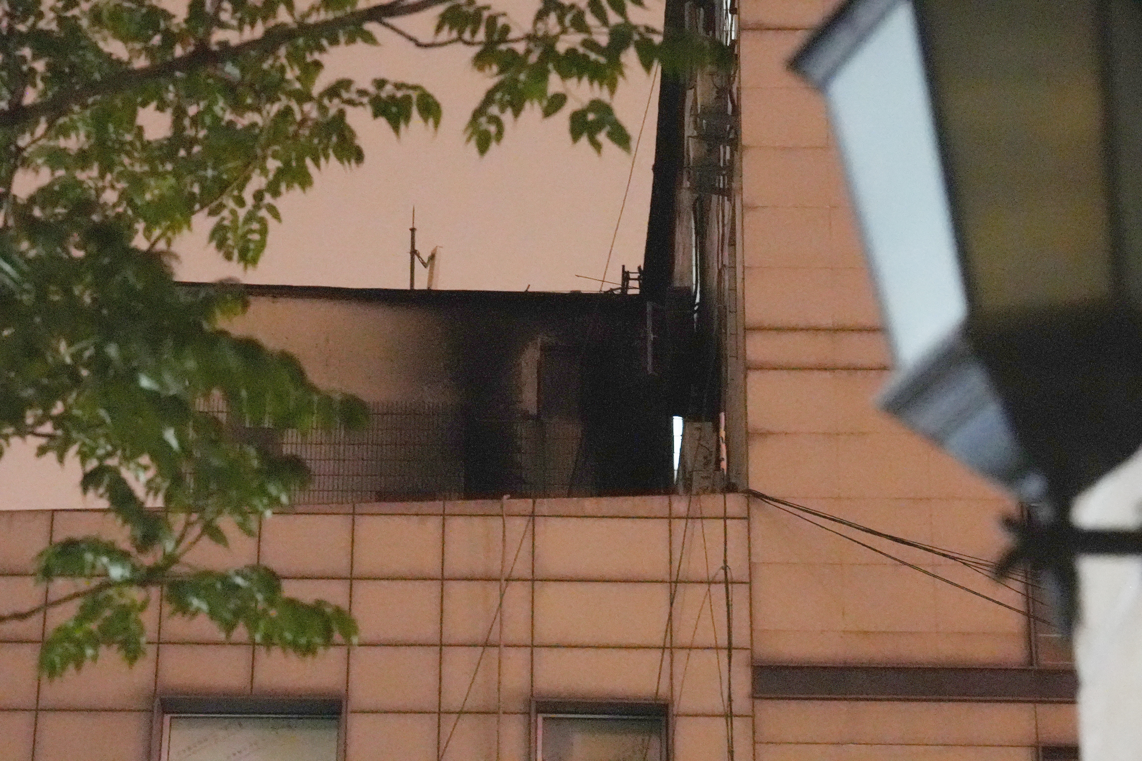 长峰医院灾后一夜1