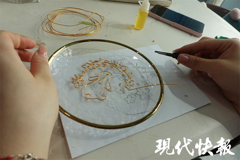 掐出来的艺术！95后南京姑娘改良传统非遗工艺，解锁新玩法5
