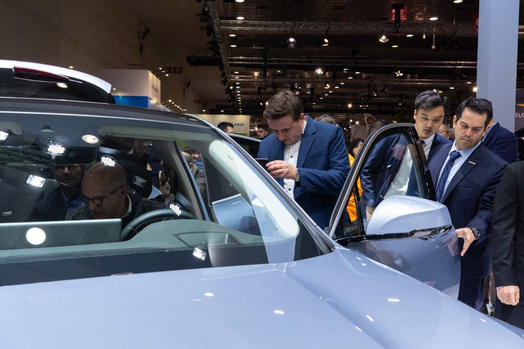 赛力斯品牌新能源汽车参加比利时布鲁塞尔车展。企业供图
