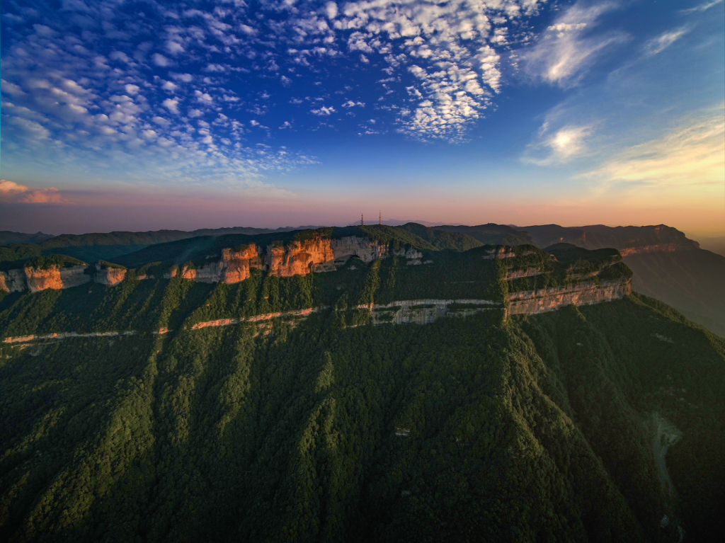 The beautiful scene of Jinfo Mountain in Nanchuan. (Photo provided by the Chongqing Municipal Culture and Tourism Development Commission)