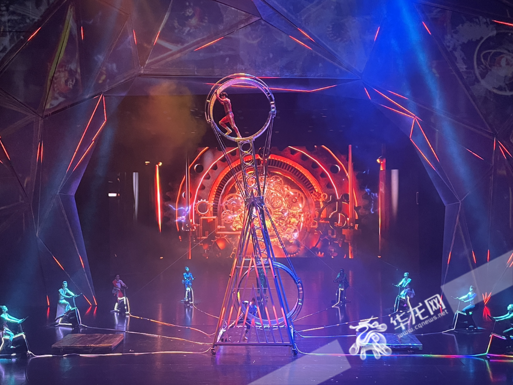 演出现场。华龙网-新重庆客户端记者罗杰摄