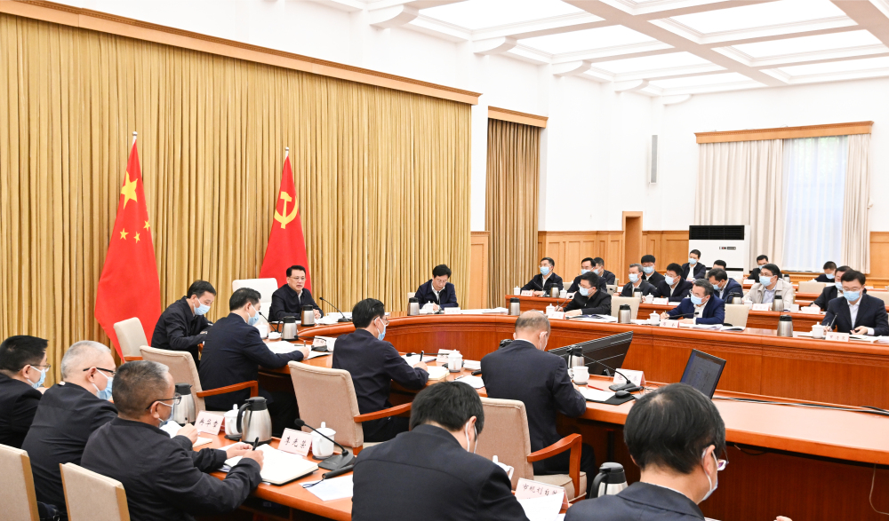 袁家军主持召开城市规划工作专题会议 持续优化 彰显特色 放大优势 以高水平规划引领支撑现代化新重庆建设 胡衡华讲话