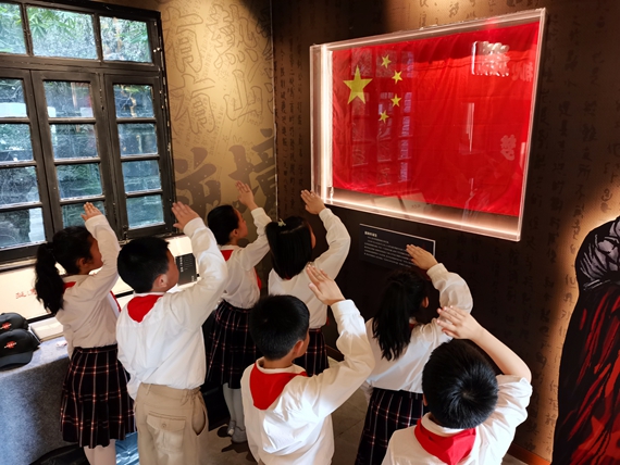 6忆清明 祭先烈