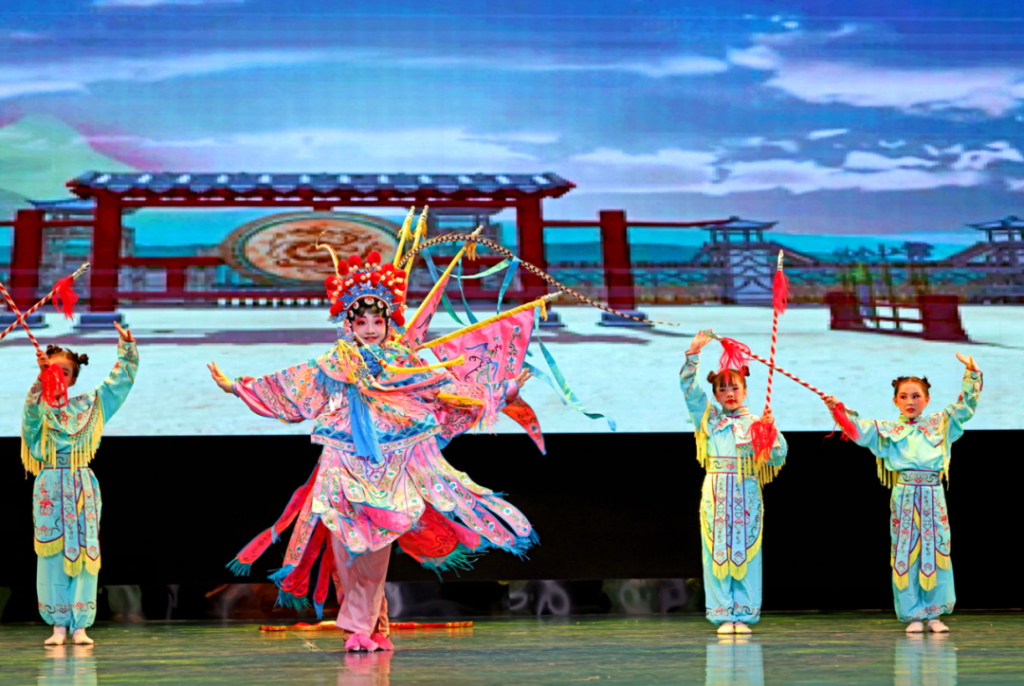 活动现场，精彩的节目表演。渝北区文化旅游委供图 华龙网发