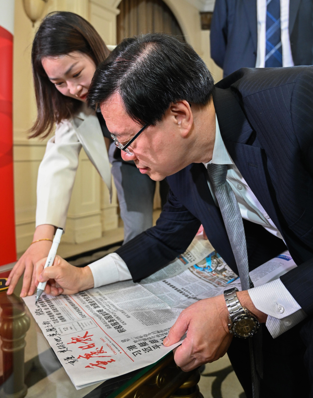 渝港合作 空间无限——香港特别行政区行政长官李家超接受重庆日报记者采访2