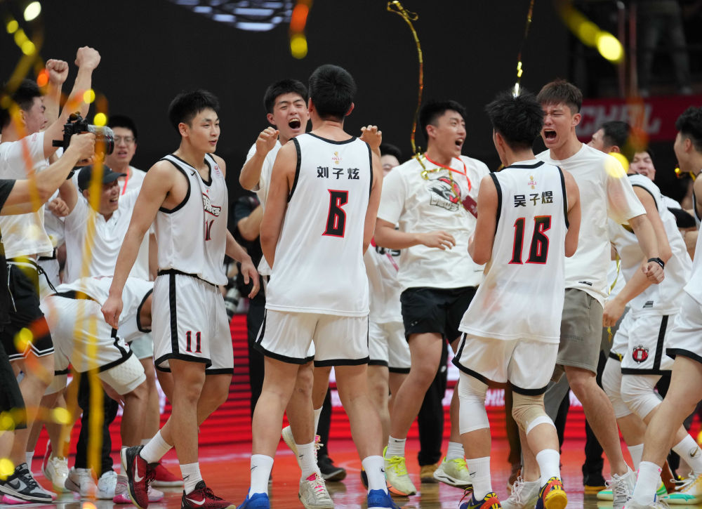 “全国制霸”，这所县城中学凭什么？4