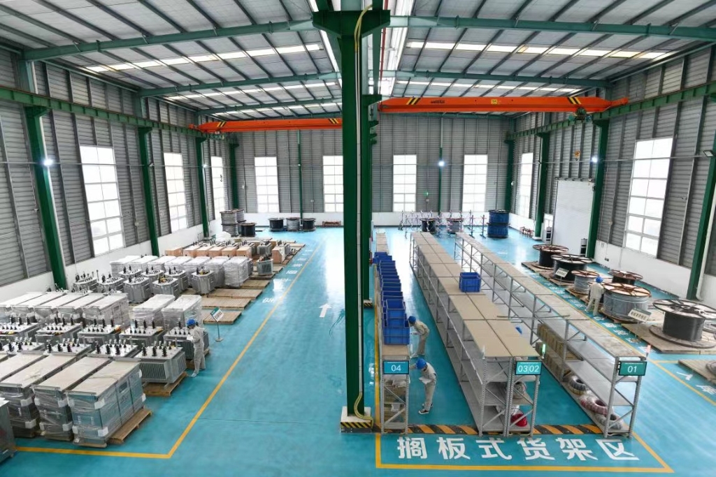 数字化智能仓库。通讯员 王化全  摄