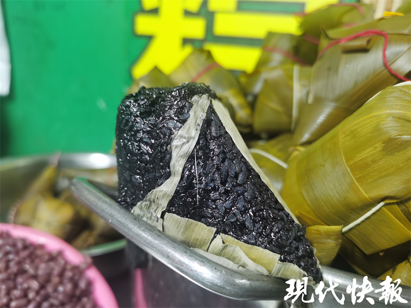 现包手工粽、网红粗粮粽……专属糯叽叽爱好者的季节来咯！2