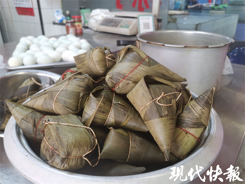 现包手工粽、网红粗粮粽……专属糯叽叽爱好者的季节来咯！7