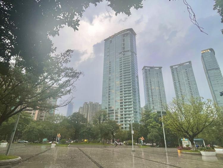 探访广州最贵法拍住宅：中介称该房为“楼王”1.1亿是意料之中5