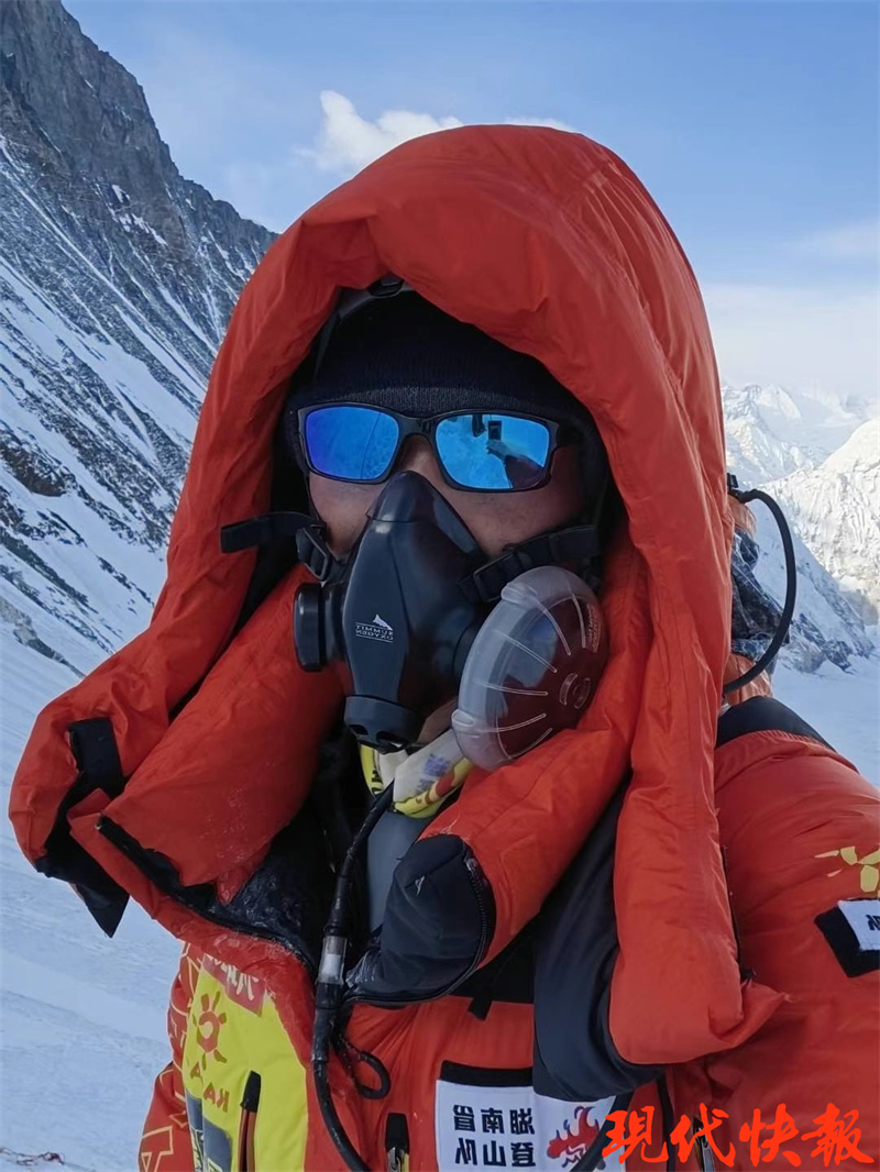 “遗憾没能登顶,但干了个壮举!”两名登山队员8400米处救回一名遇险者4