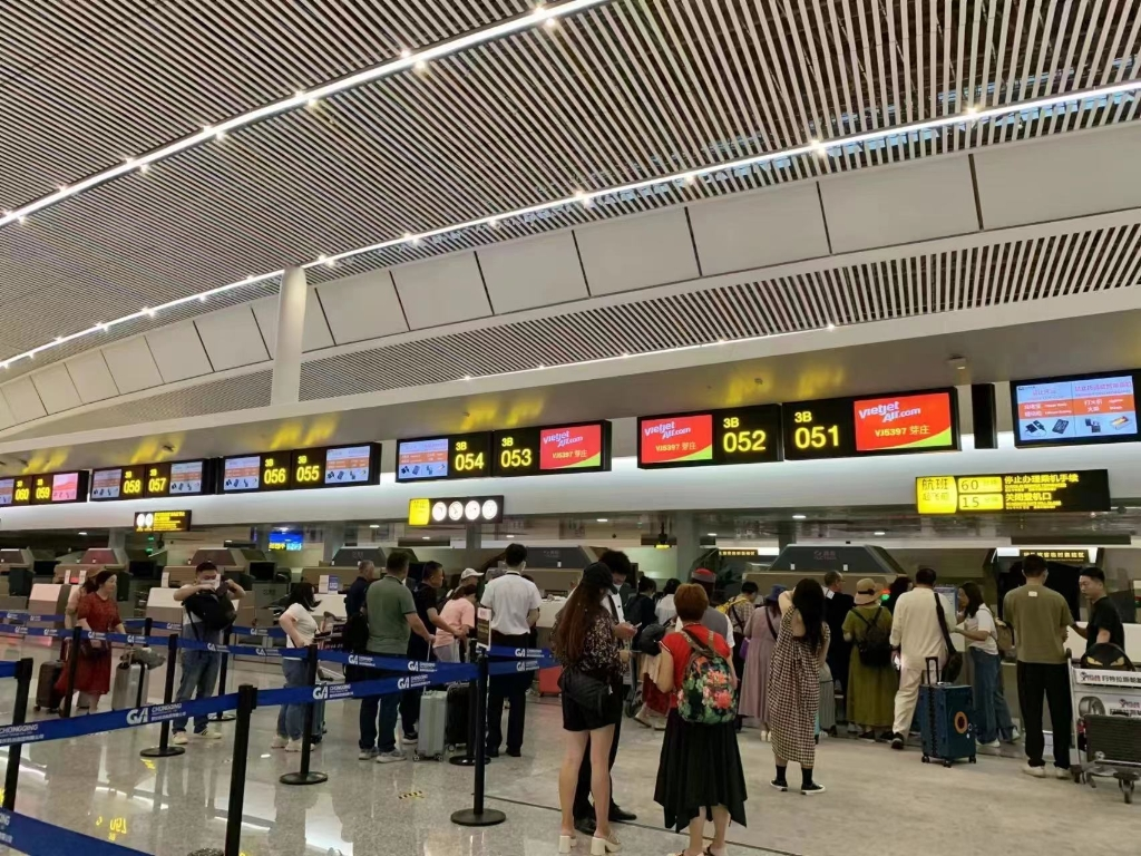 Chongqing Jiangbei International Airport resumed direct flights to Nha Trang (Photo provided by Jiangbei Airport News Center)