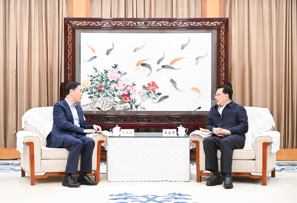 袁家军会见青山实业集团董事局主席项光达一行1