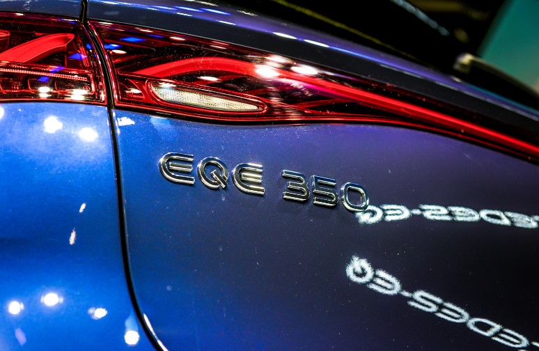 全新EQE纯电SUV。 梅赛德斯-奔驰供图 华龙网发