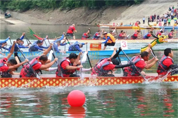 The previous dragon boat races in Wulong. (Photo provided by Wulong Culture and Tourism Development Commission)