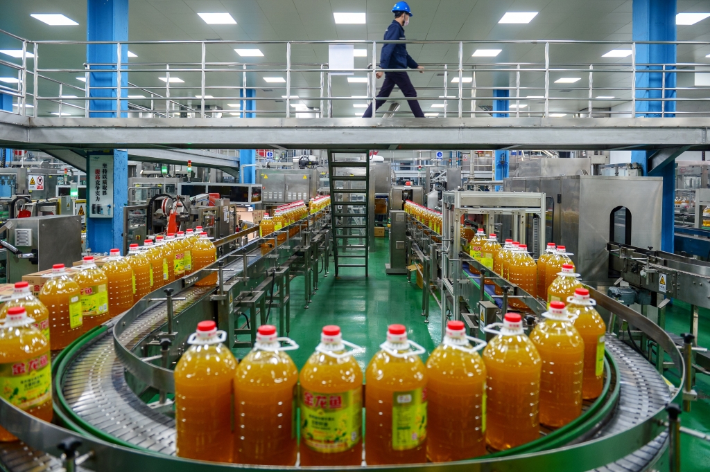 重庆一食用油脂企业的精炼数字化车间。市农业农村委供图。