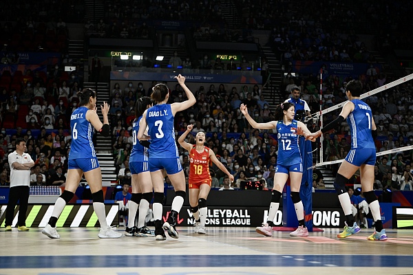 中国女排逆转保加利亚 世联赛斩获六连胜