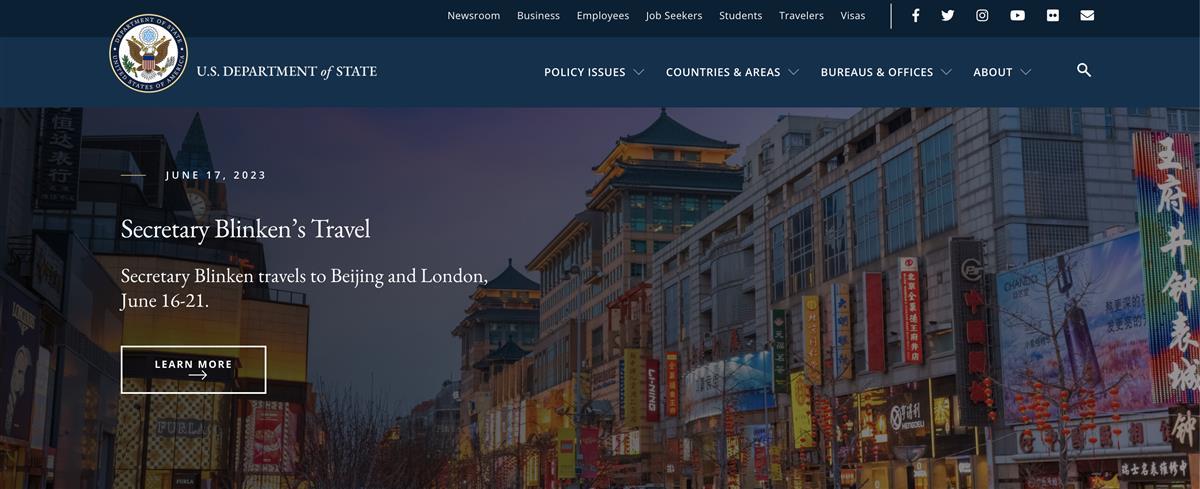 布林肯抵京访华,美国国务院官网首页背景换成王府井
