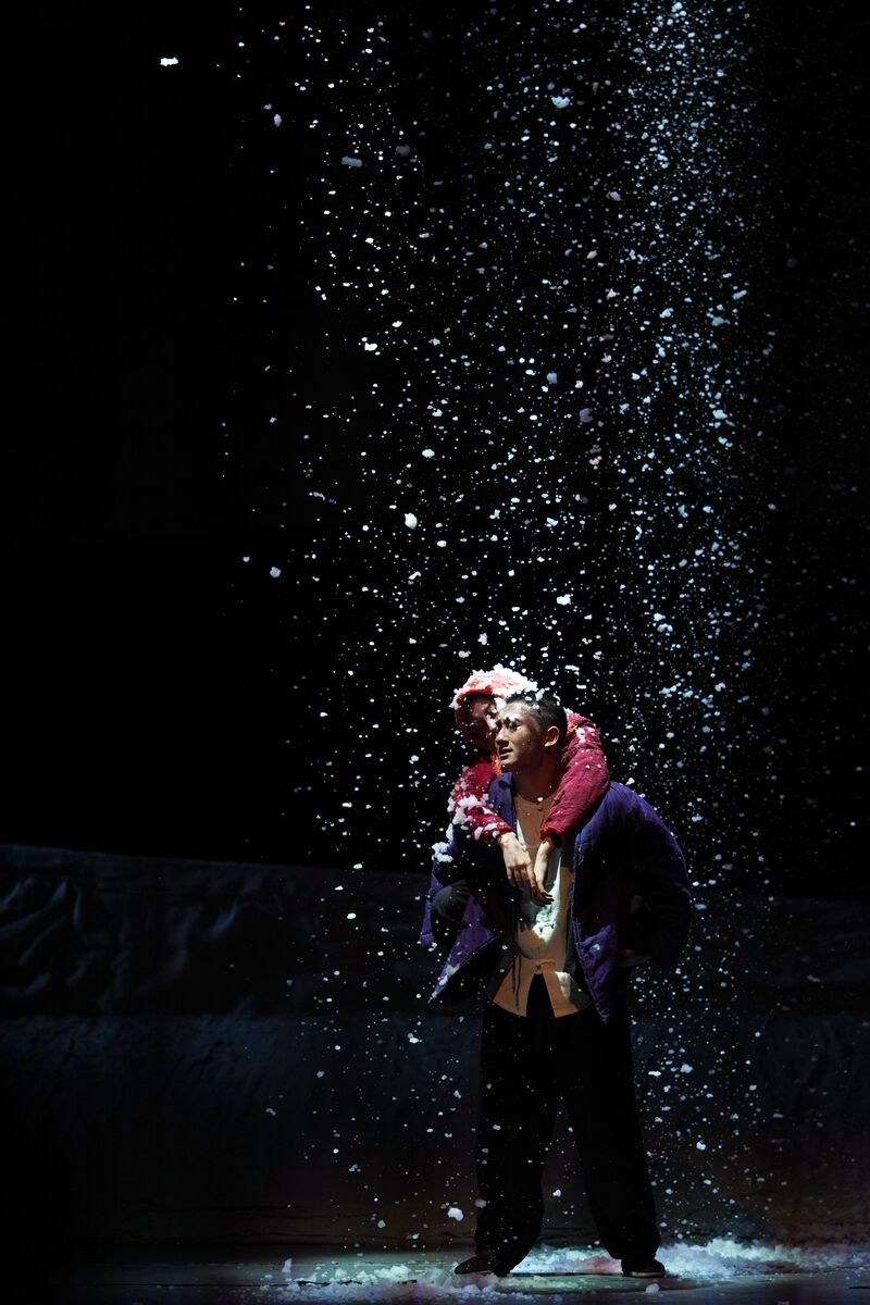 三卷本百万字《平凡的世界》浓缩为2.5小时青春版话剧,“高穷帅”戳中泪点3