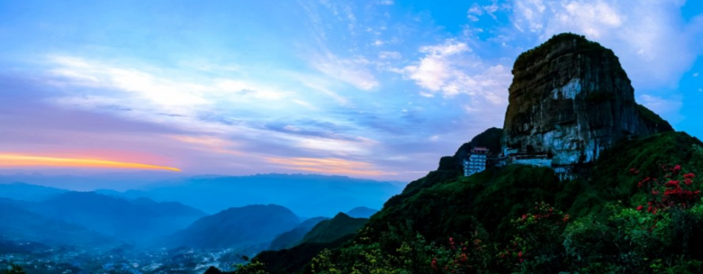 尧龙山瑞峰寺晨钟暮鼓。桐梓县供图