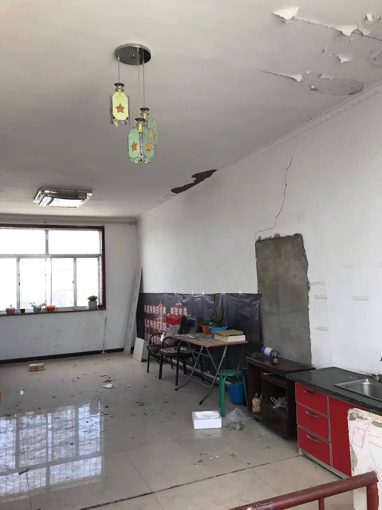 一场拉锯近6年的诉讼：地基下沉商铺成危房，资料缺失鉴定难4