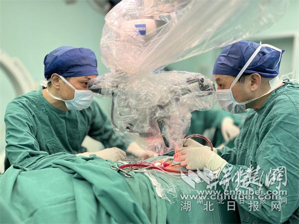 老人吞咽困难罪魁祸首竟是骨刺 专家识别真凶妙手祛疾