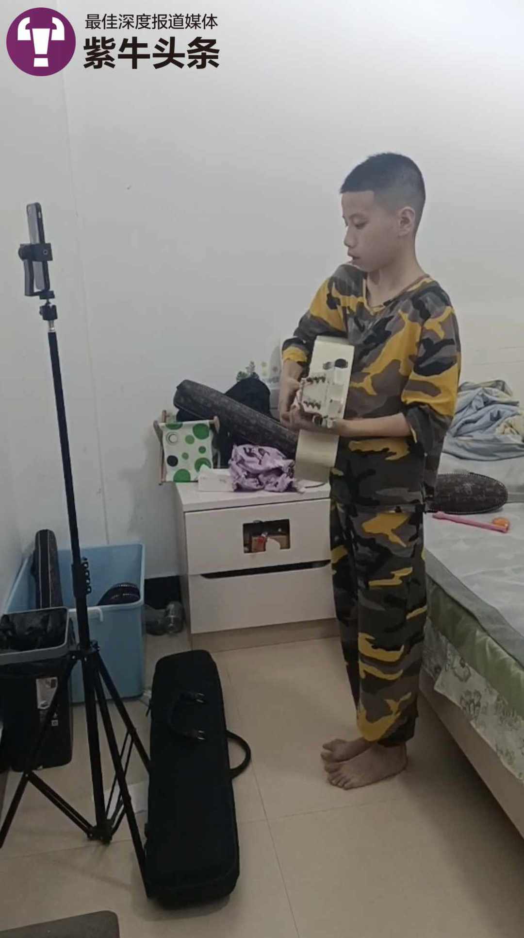 13岁音乐盲童被赞“满级小孩”，还自拍自剪视频成20多万粉丝博主5