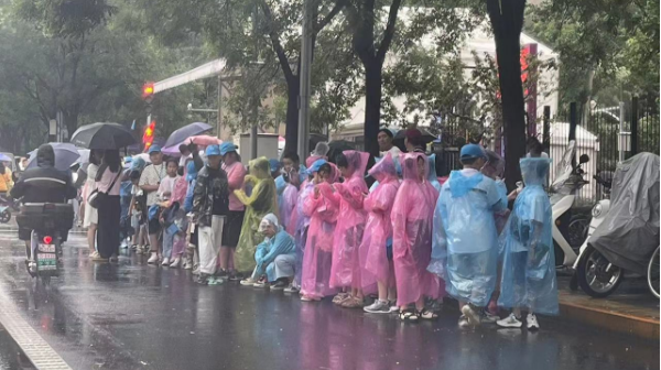 虚抬价格、倒卖门票，好好的“研学游”怎么就变了味？5