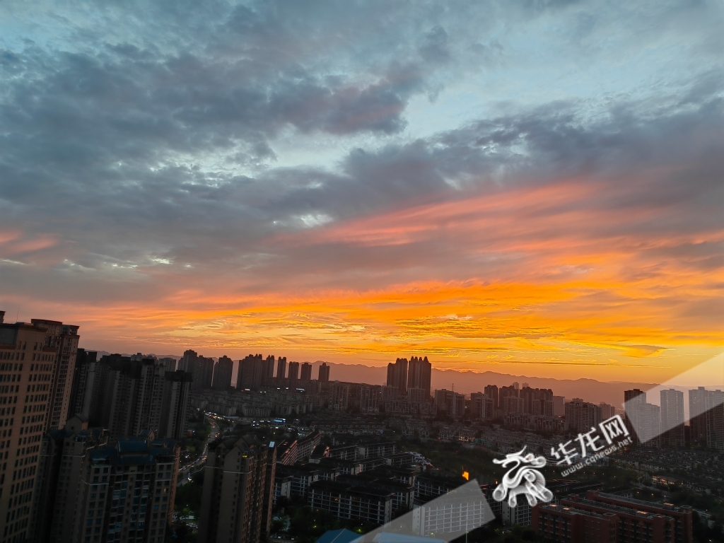 渝北，美丽的夕阳，网友安腾拍摄