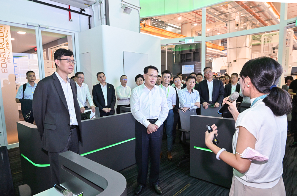 国际陆海贸易新通道区域合作论坛举行 坚持共商共建共享 深化中新互联互通 袁家军作主题演讲 杨莉明等致辞并出席相关活动9