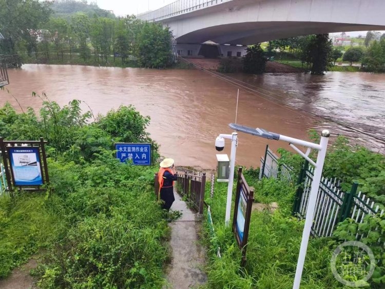 个别河流可能超警戒水位 未来三天重庆多地中小河流将涨水2