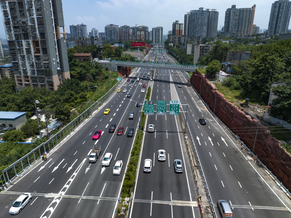 内环快速路拓宽（沙区段）工程主线正式通车1