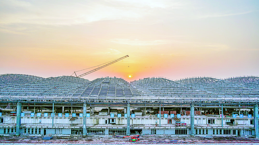 重庆机场集团：落实“一号工程”部署 助力成渝世界级机场群建设