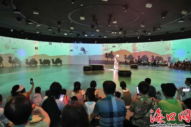 打卡酷炫灯光秀 畅享文旅发展新成果——“蓬勃兴起自贸港 旅游发展新热潮”采风团走进海花岛5