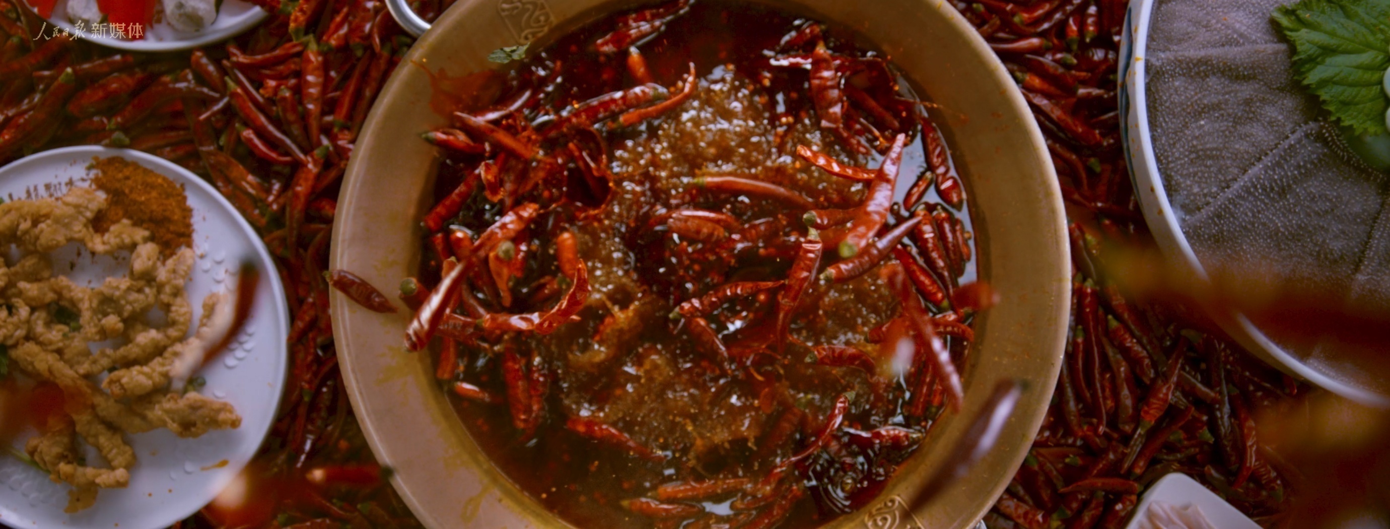 青春主场！成都大运会双语先导片来了2