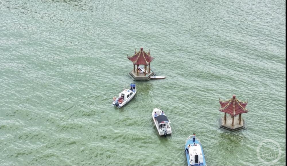 无锡蠡湖景区驱逐桨板爱好者引质疑,再也不能“湖心亭看雪”了?2