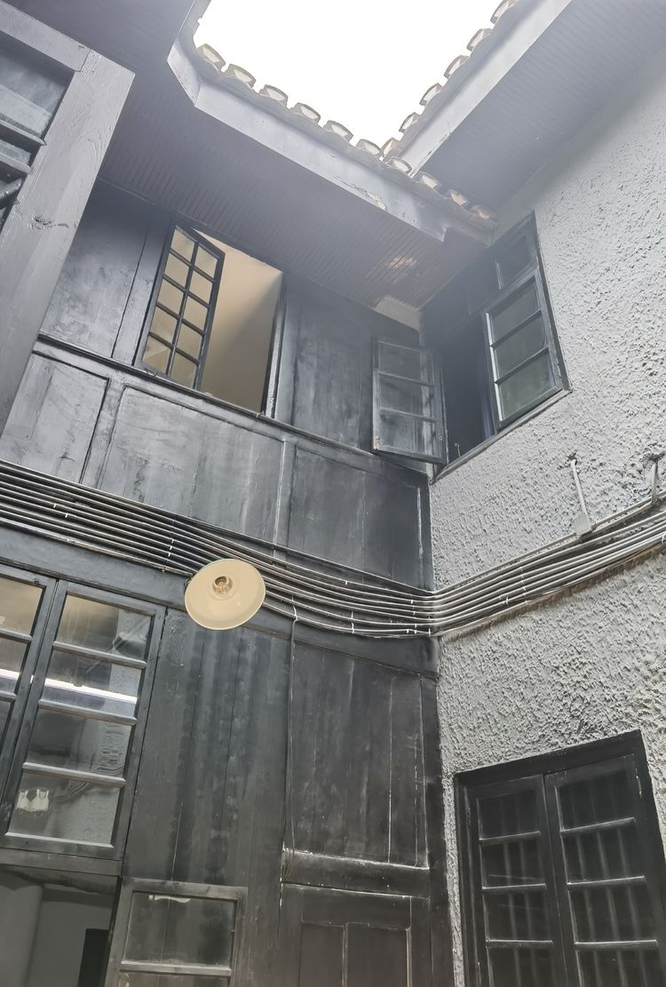 百年党红色足迹一一重庆周公馆12