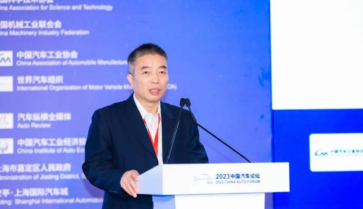 中国机械工业联合会执行副会长罗俊杰。 组委会供图 华龙网发