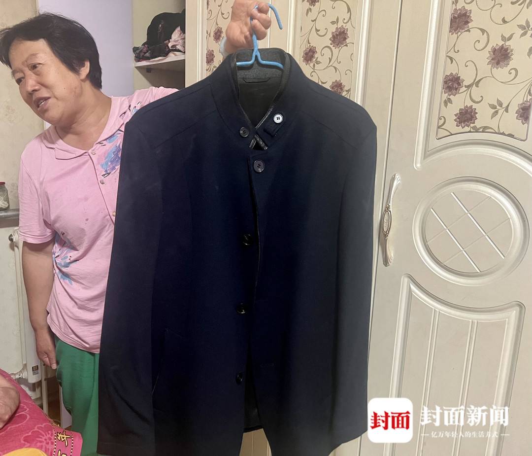 夏天捐红十字会羽绒服被疑“左手倒右手” 涉事企业：定向捐赠衣物 已在冬季完成3