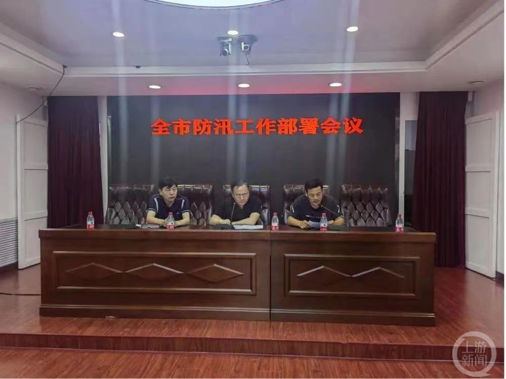 重走舒兰殉职副市长下乡抗洪路，村里老人含泪说“一涨水他就上来了”2