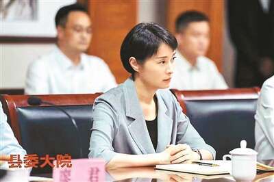 51岁视后与中风父亲相依为命？吴越怒怼造谣文2