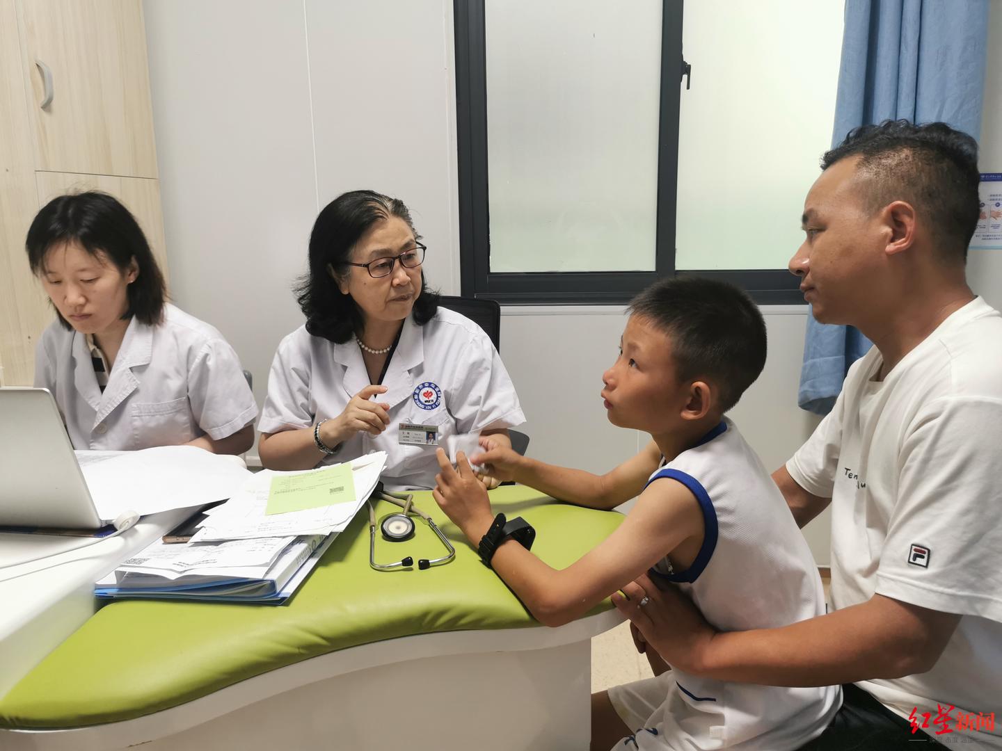 8岁“数学奇童”完成大脑影像扫描 专家评估：部分脑区发育超前，计算天赋或与此有关3