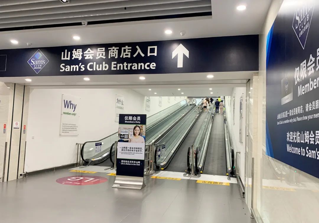 榴莲千层蛋糕引发的“商战”！两巨头已“杀疯”，战况又有重大更新：涉及这些城市→7